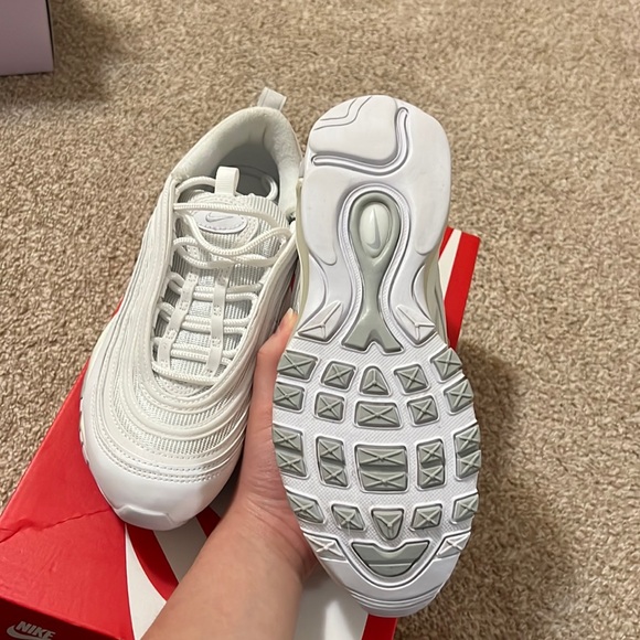 Air max 97 size 6 1/2 - Picture 3 of 7